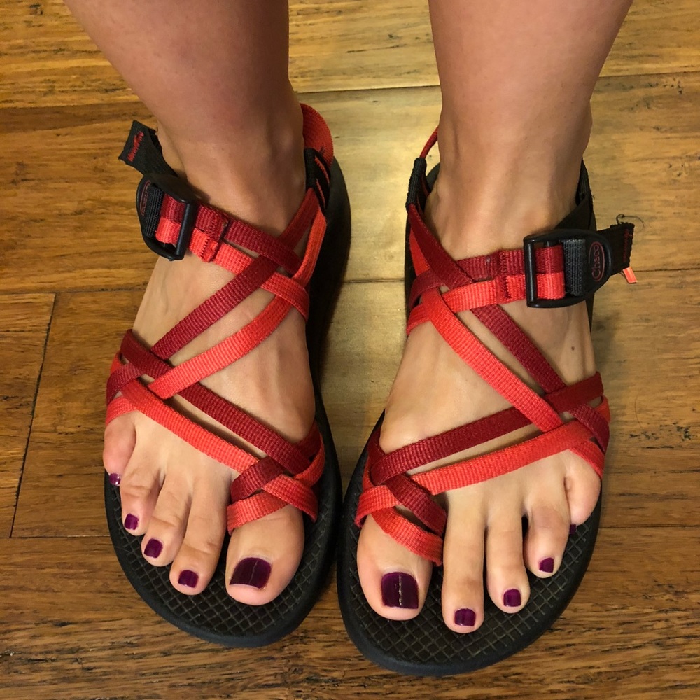Chaco ZX/2 Red & Pink Sandals 7.5
